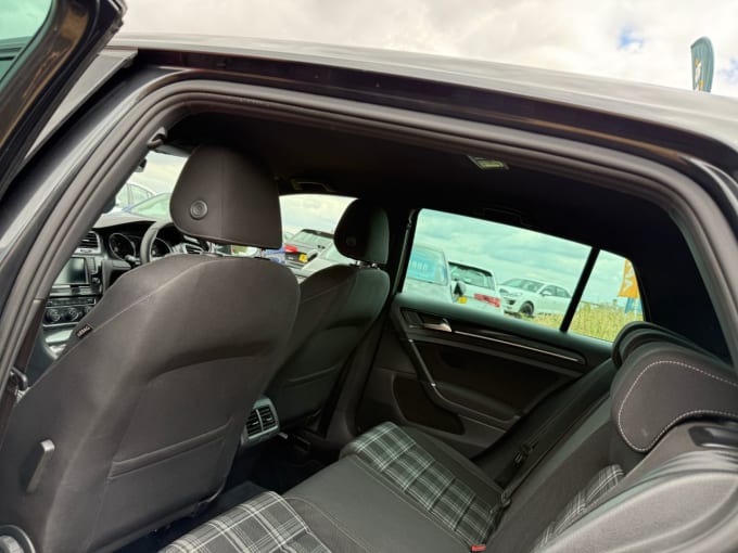 2025 Volkswagen Golf