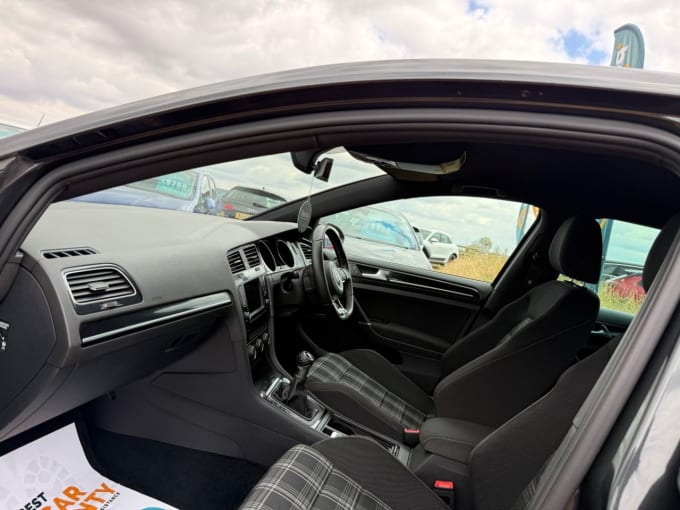 2025 Volkswagen Golf