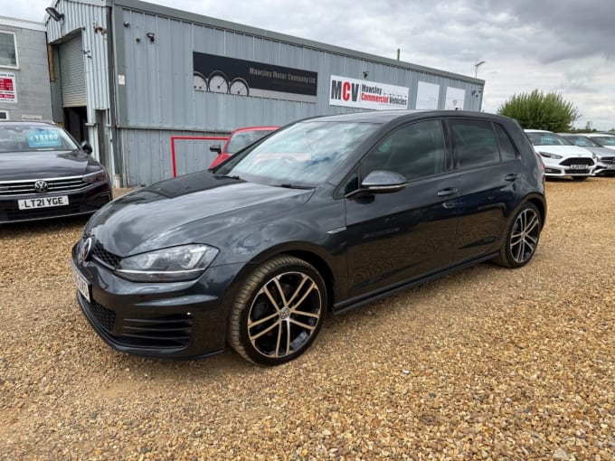 2025 Volkswagen Golf