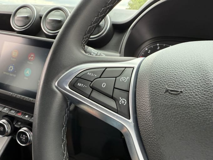 2025 Dacia Duster