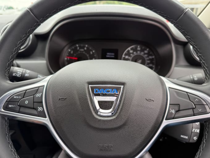 2025 Dacia Duster