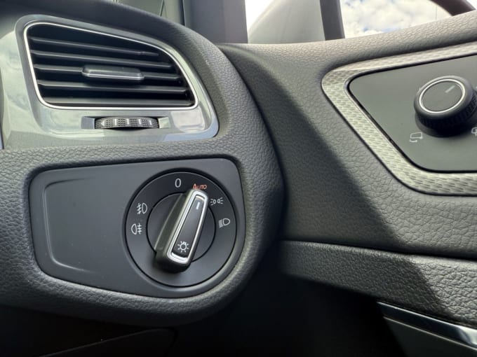 2025 Volkswagen Golf