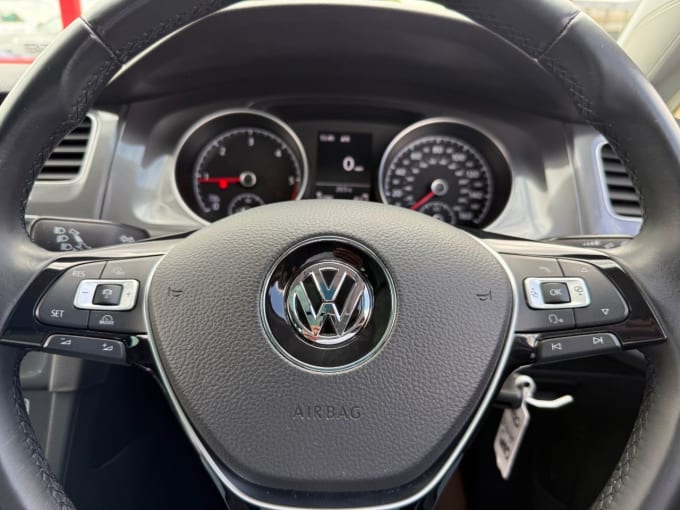 2025 Volkswagen Golf