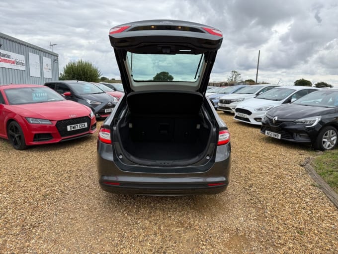 2025 Ford Mondeo