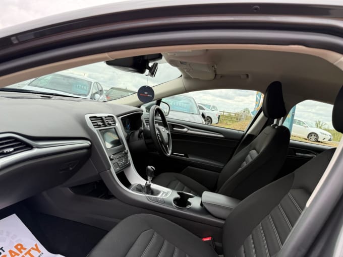 2025 Ford Mondeo