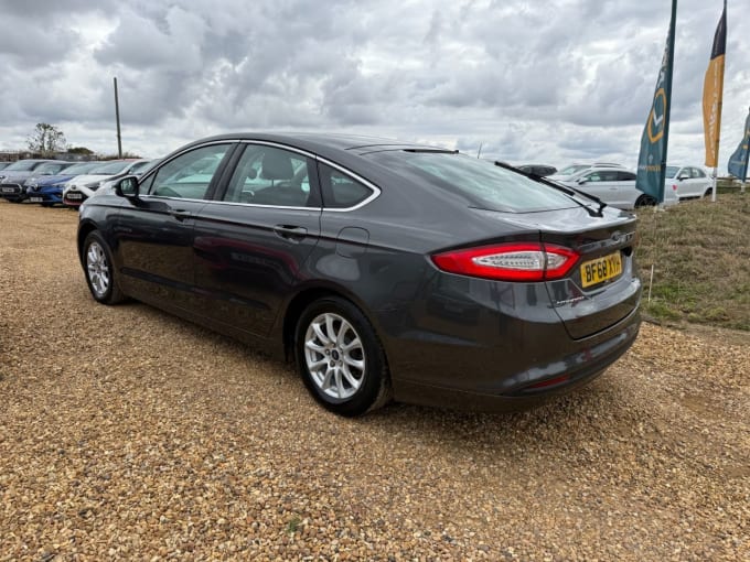 2025 Ford Mondeo