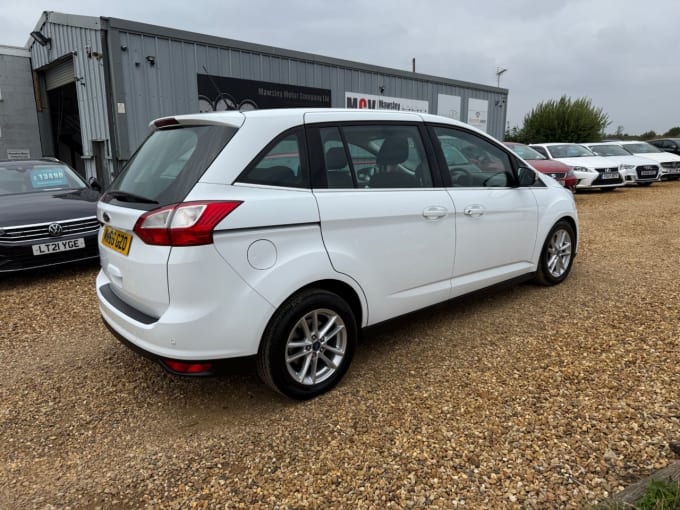 2025 Ford Grand C-max