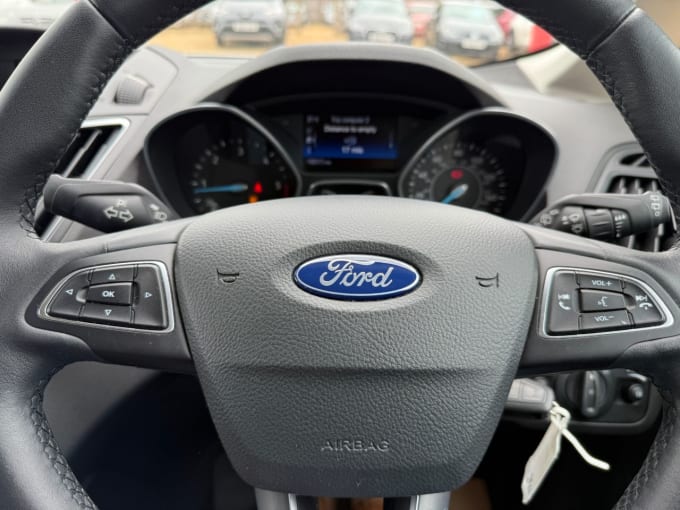 2025 Ford Grand C-max