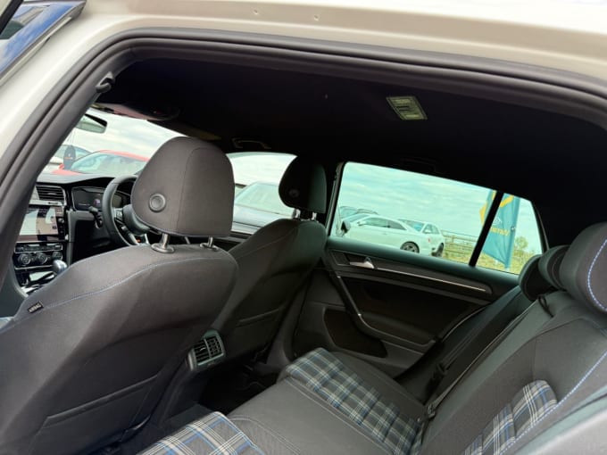 2025 Volkswagen Golf