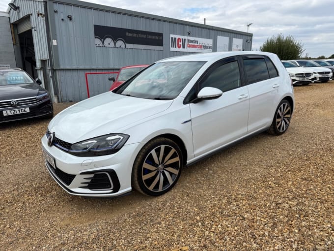2025 Volkswagen Golf