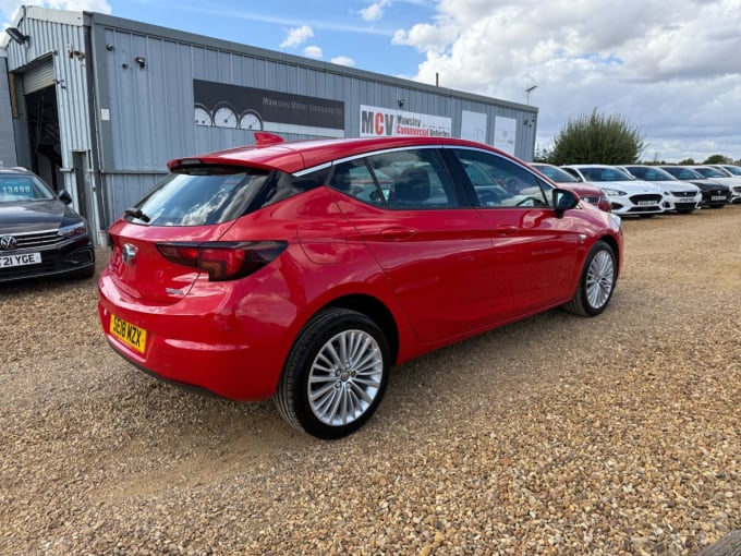 2025 Vauxhall Astra