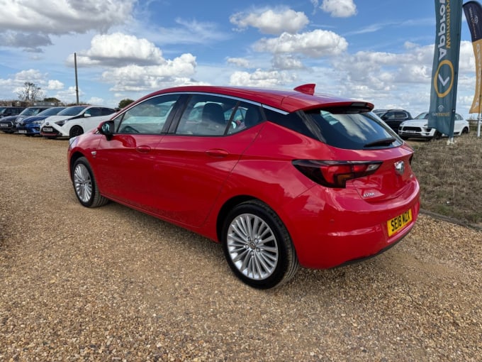 2025 Vauxhall Astra