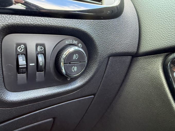 2025 Vauxhall Astra