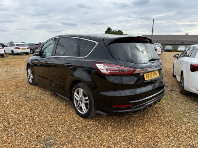 2025 Ford S-max