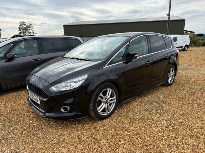 2025 Ford S-max