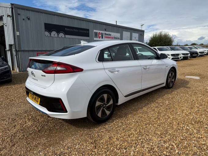 2025 Hyundai Ioniq