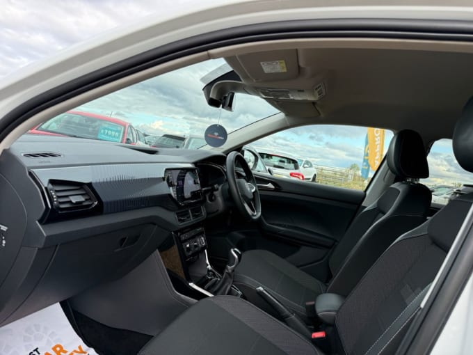 2025 Volkswagen T-cross