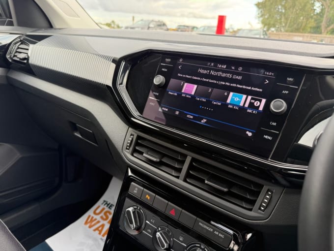 2025 Volkswagen T-cross