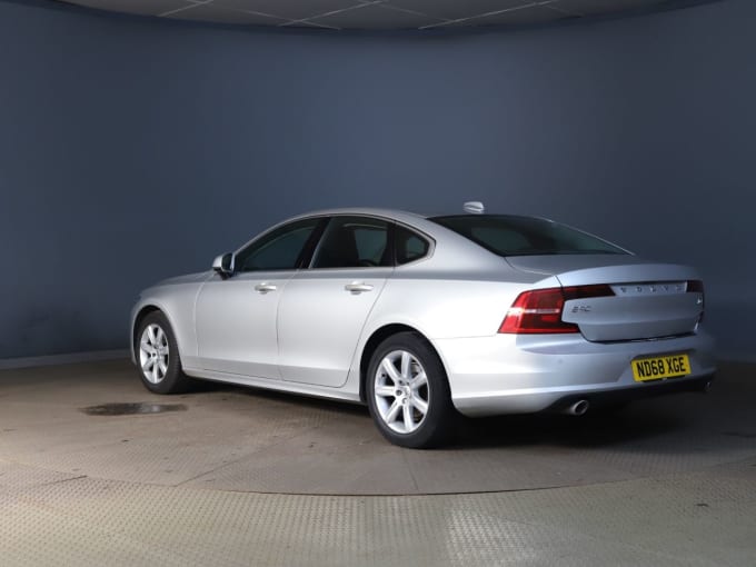 2025 Volvo S90