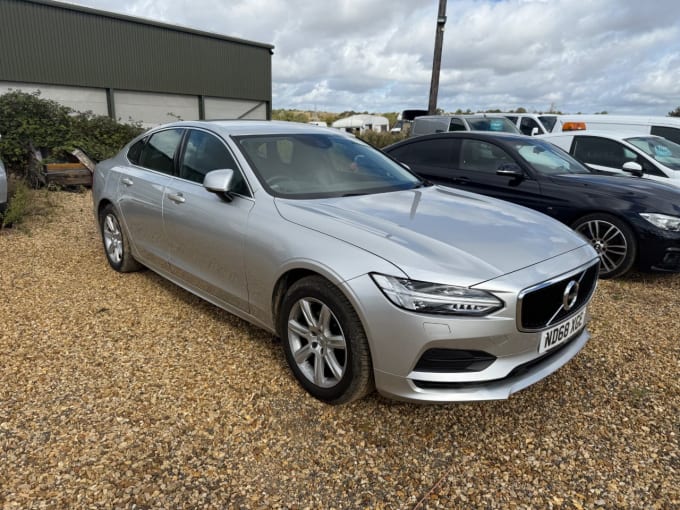 2025 Volvo S90