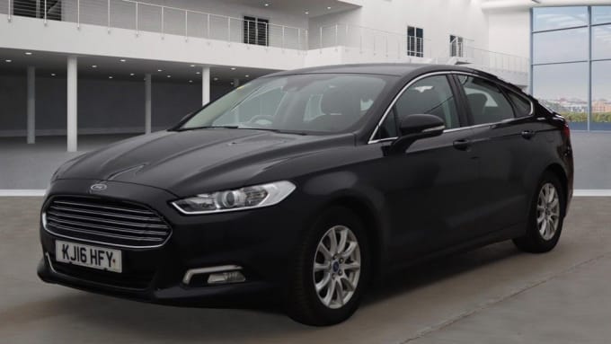 2025 Ford Mondeo