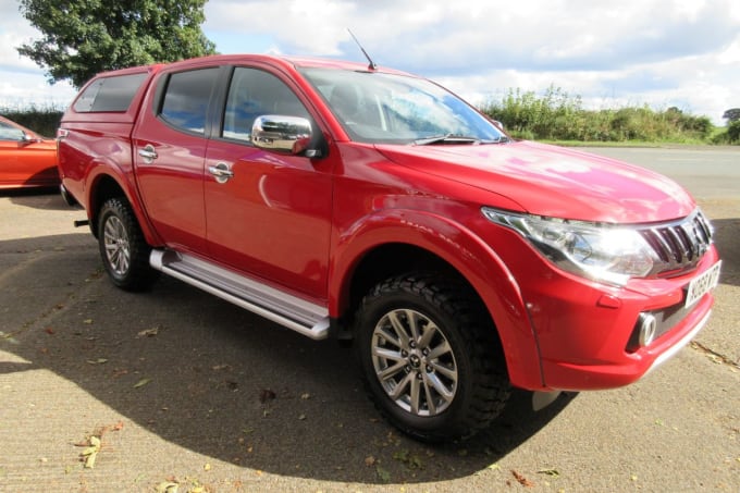 2024 Mitsubishi L200