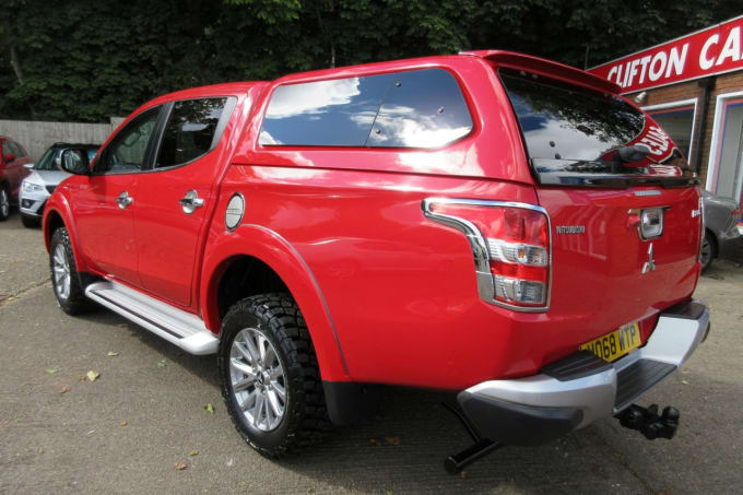 2024 Mitsubishi L200