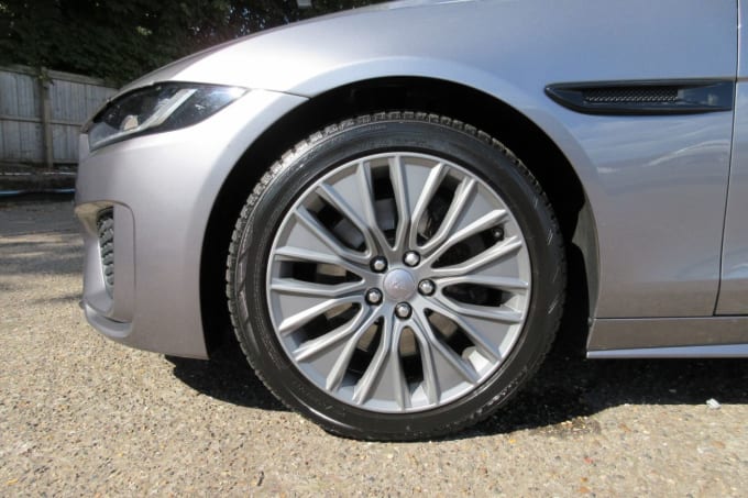 2019 Jaguar Xe