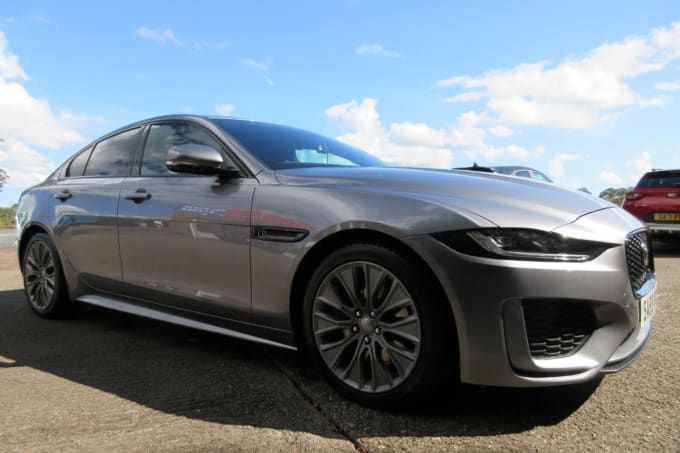 2019 Jaguar Xe