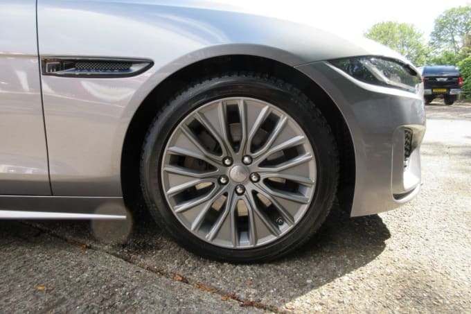 2019 Jaguar Xe