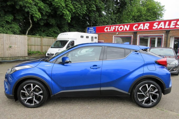 2024 Toyota Chr