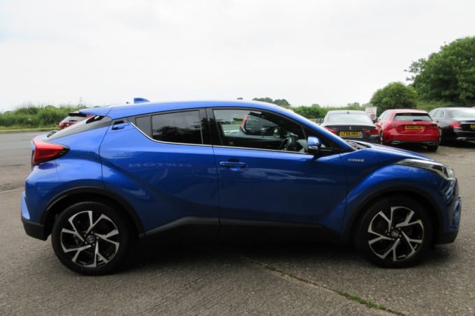 2024 Toyota Chr