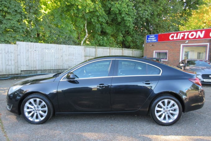 2025 Vauxhall Insignia