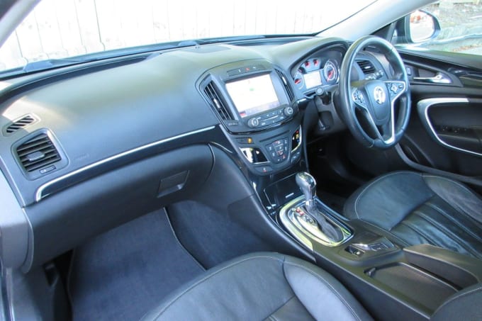 2025 Vauxhall Insignia