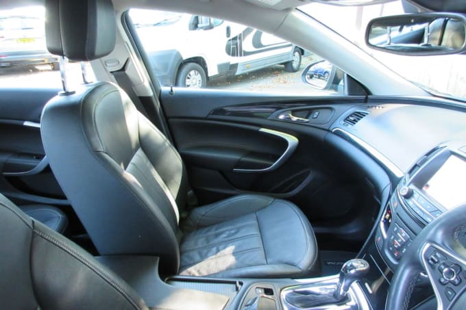 2025 Vauxhall Insignia