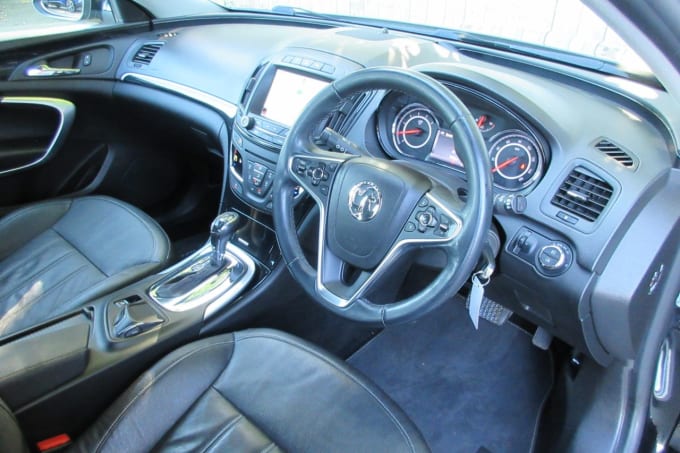 2025 Vauxhall Insignia