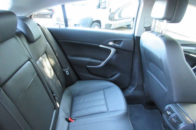2025 Vauxhall Insignia