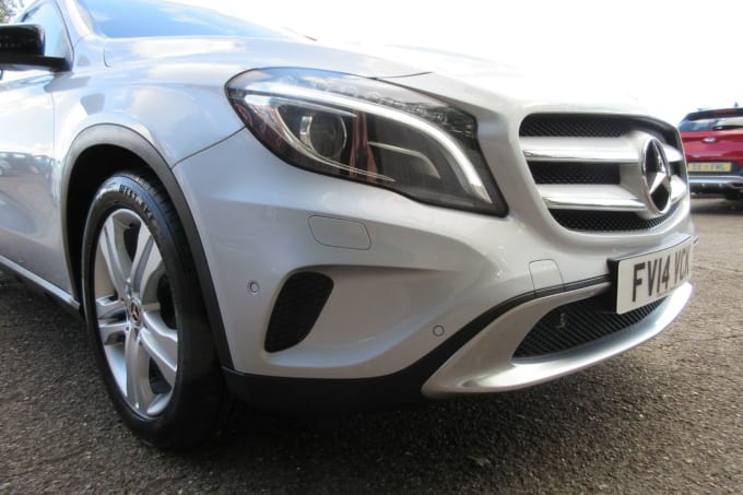 2025 Mercedes-benz 180