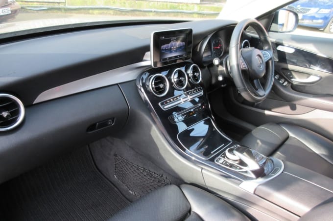 2025 Mercedes-benz C-class