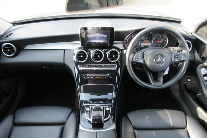 2025 Mercedes-benz C-class