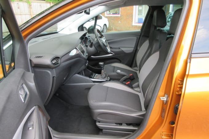 2025 Vauxhall Crossland X