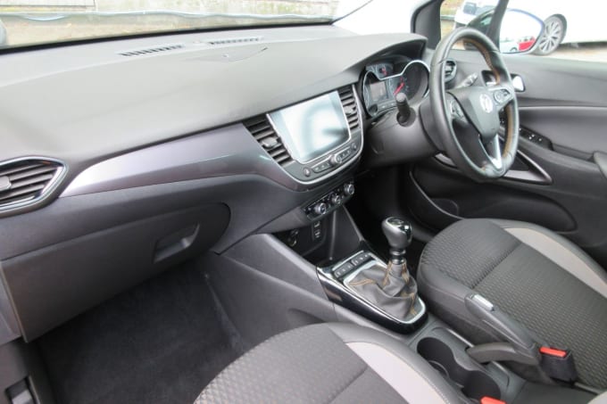 2025 Vauxhall Crossland X