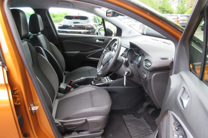 2025 Vauxhall Crossland X