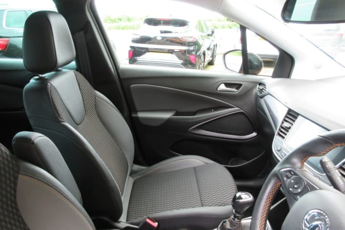 2025 Vauxhall Crossland X