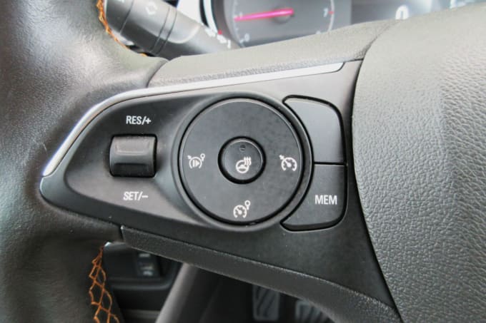 2025 Vauxhall Crossland X
