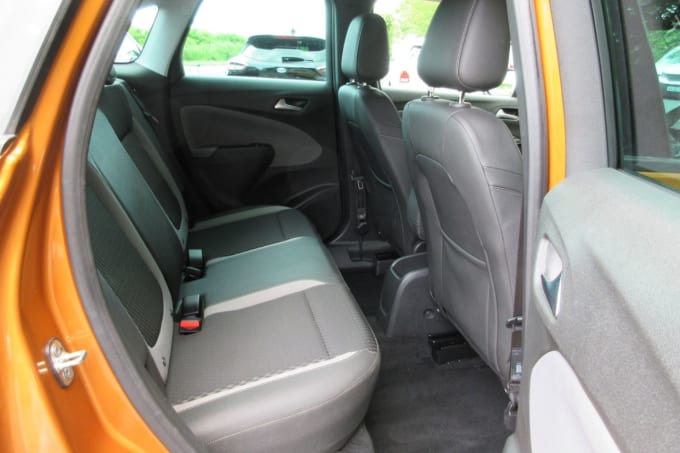2025 Vauxhall Crossland X