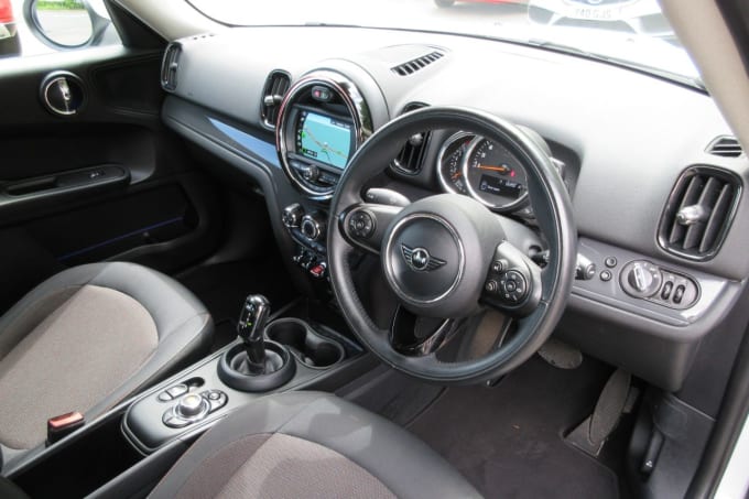 2025 Mini Countryman
