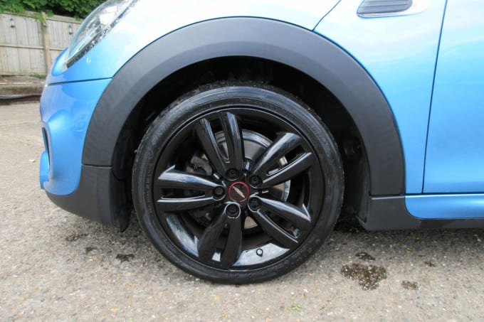 2025 Mini Hatch