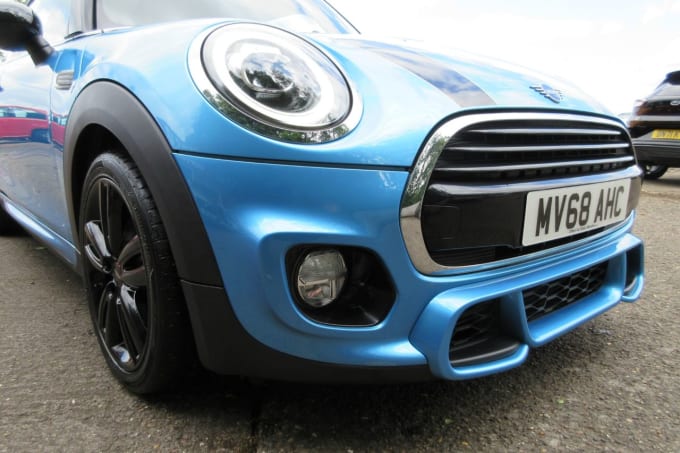 2025 Mini Hatch