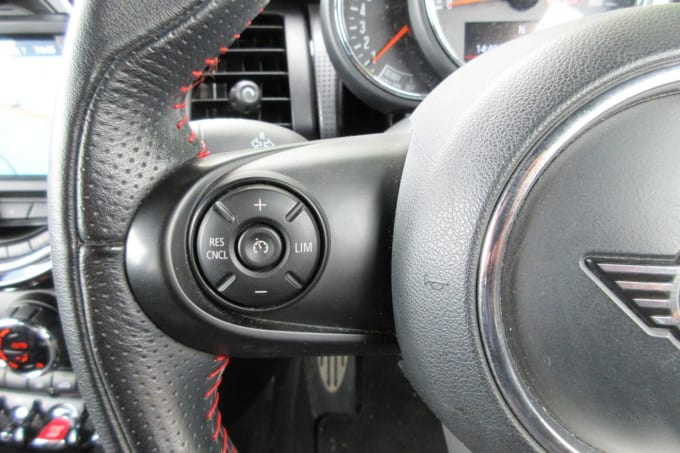 2025 Mini Hatch